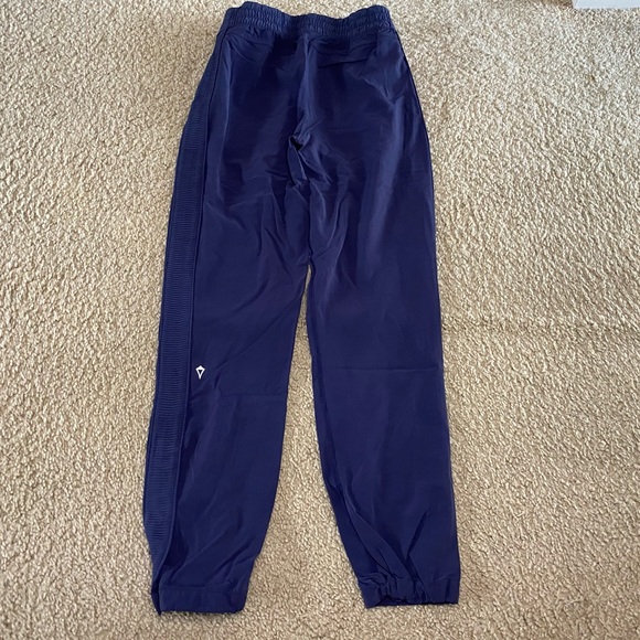 Ivivva Lululemon Girl's Navy Blue Jogger Pants - Picture 2 of 3